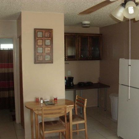 포트 로더데일 Newly Furnished Large, Clean, Quiet Private Unit 아파트 외부 사진