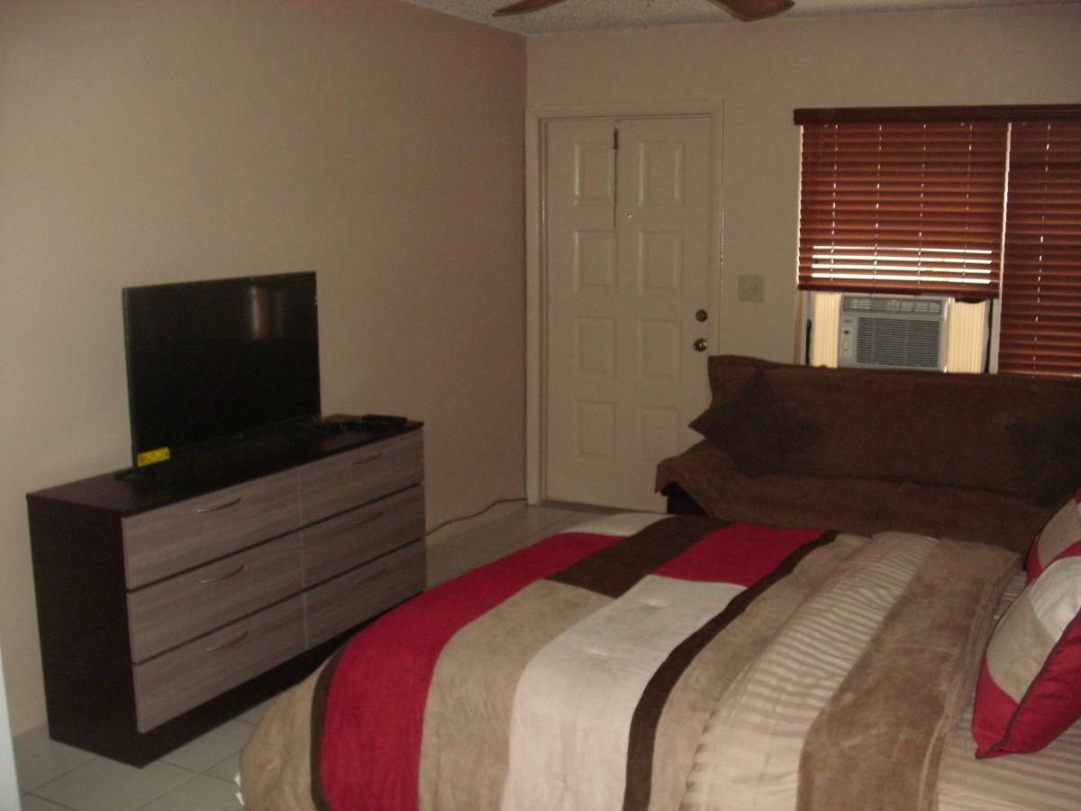 포트 로더데일 Newly Furnished Large, Clean, Quiet Private Unit 아파트 외부 사진